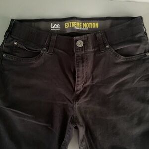 MENS LEE EXTREME MOTION BLACK JEANS SZ 34x32 NWOT STRAIGHT FIT TAPERED LEG